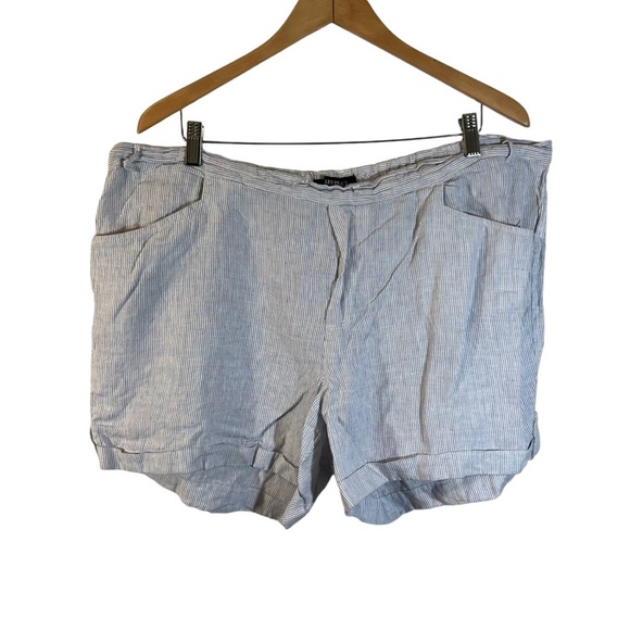 Ellen Tracy Blue and White Pinstripe Shorts XL 100% Linen Pockets Lightweight - Picture 1 of 5
